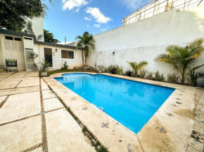 Acogedor alojamiento con piscina en Campestre